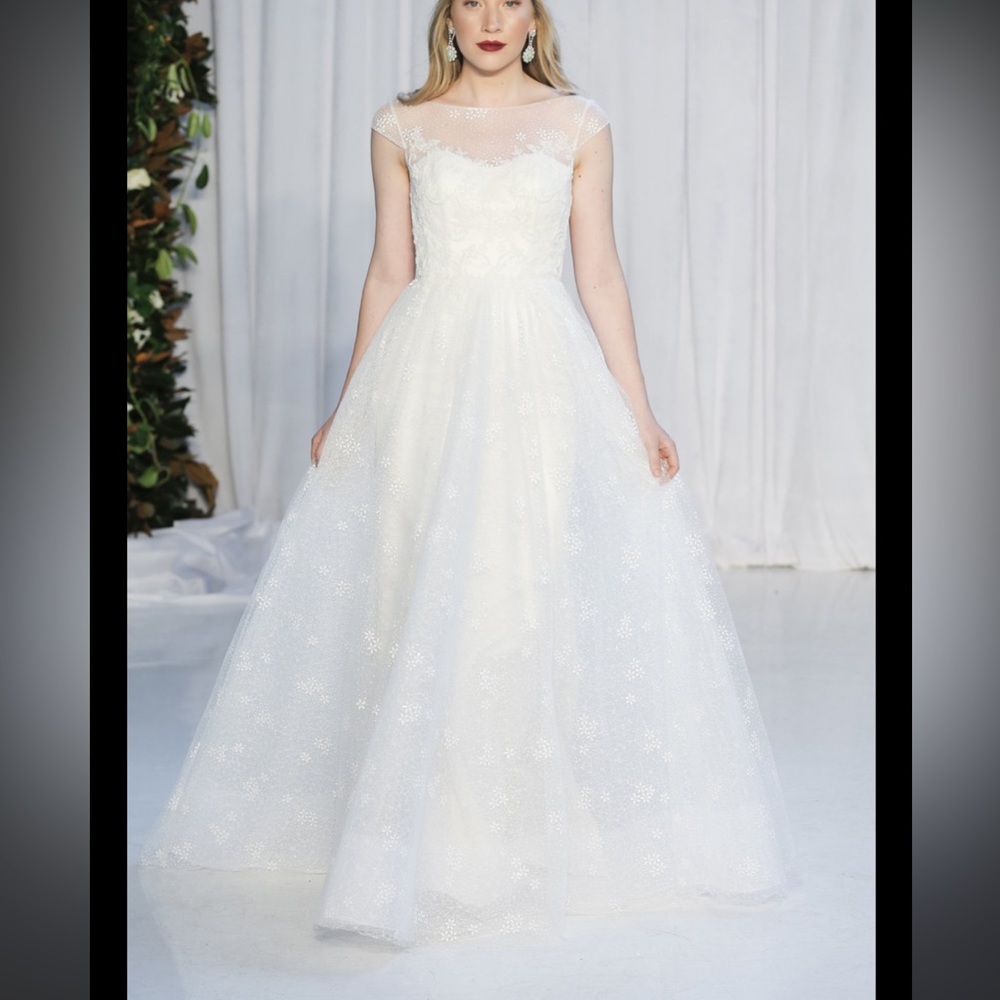 Anne Barge wedding dress - Picture 5 of 14